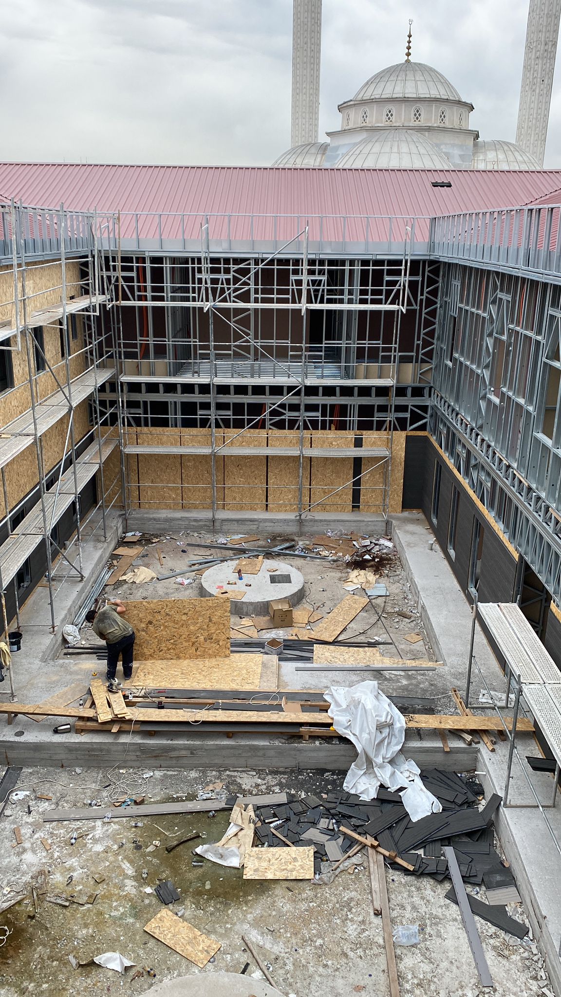 Dış Cephe Kompozit Deck Kaplama Uygulaması